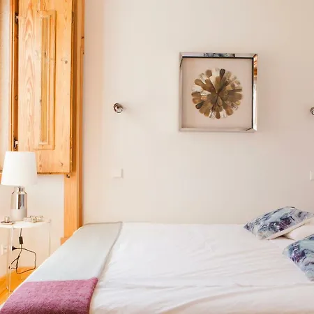 Charming Flat With Balconies Chiado District 2 Bedrooms & Ac 19th Century Building * Lisboa